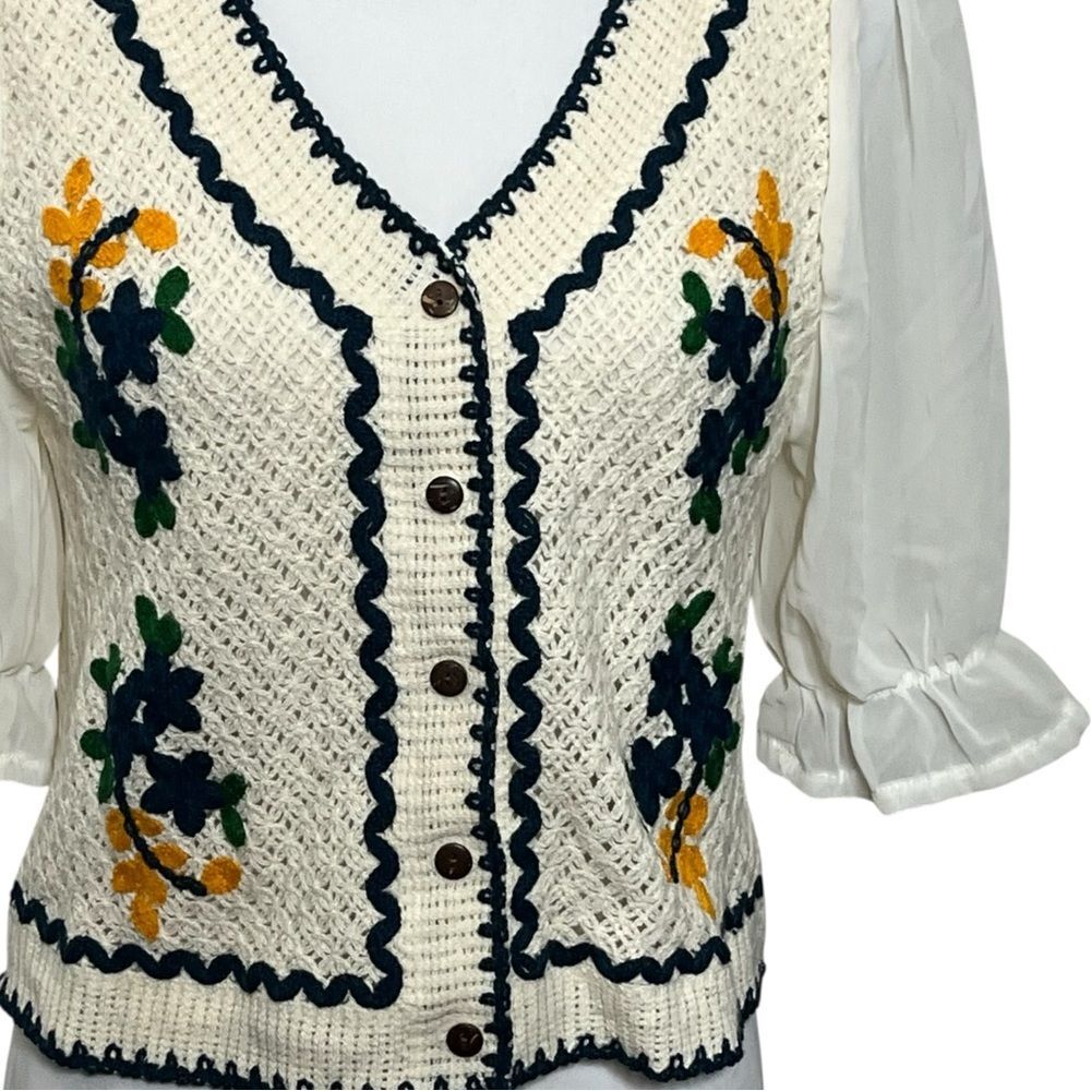 Knit Crochet Button Blouse Women’s XS White Puff Sleeve Embroidered Cottagecore - Picture 7 of 10